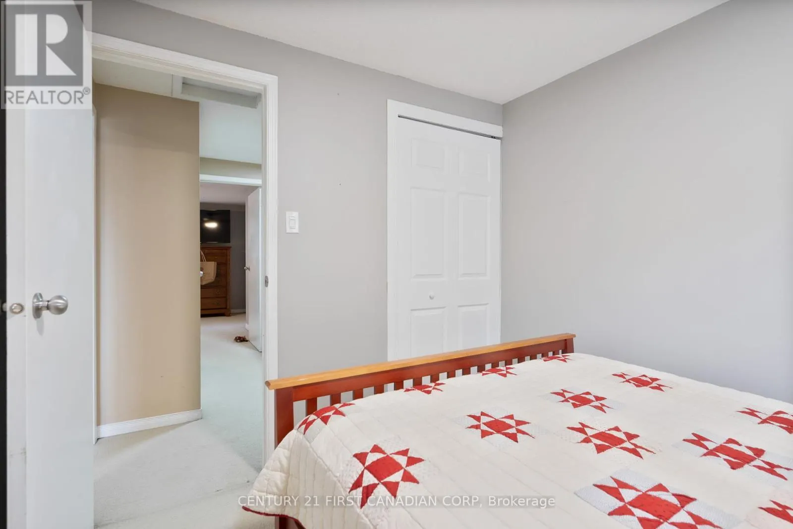 21 - 320 WESTMINSTER AVENUE, #21