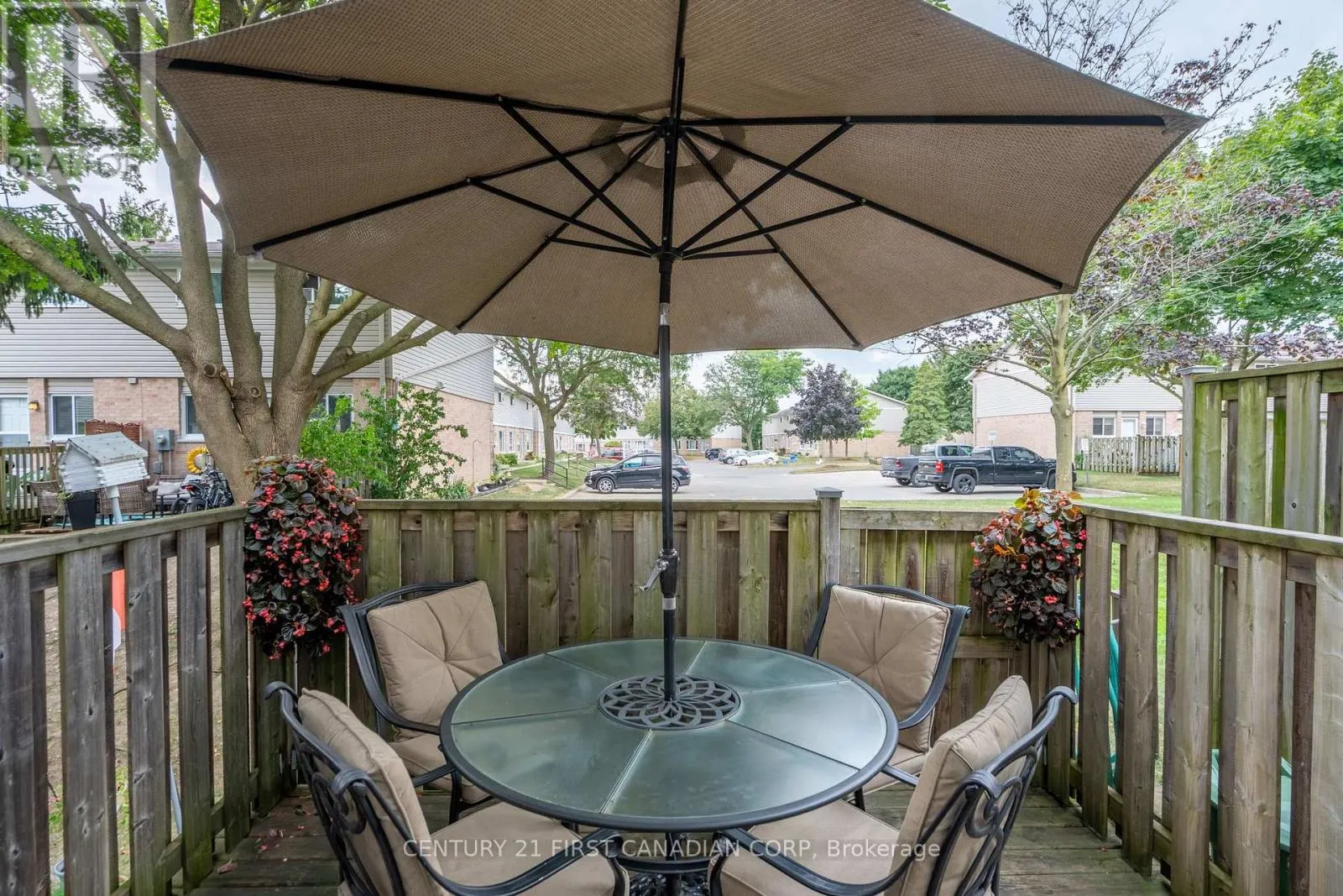 21 - 320 WESTMINSTER AVENUE, #21