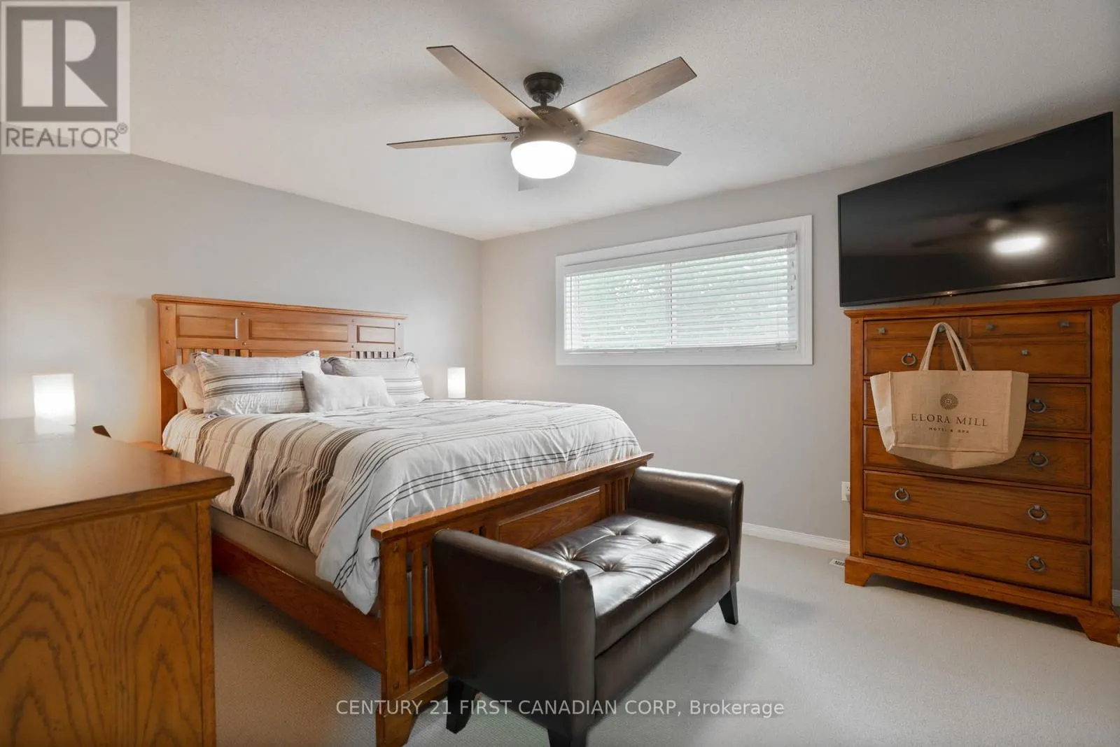 21 - 320 WESTMINSTER AVENUE, #21