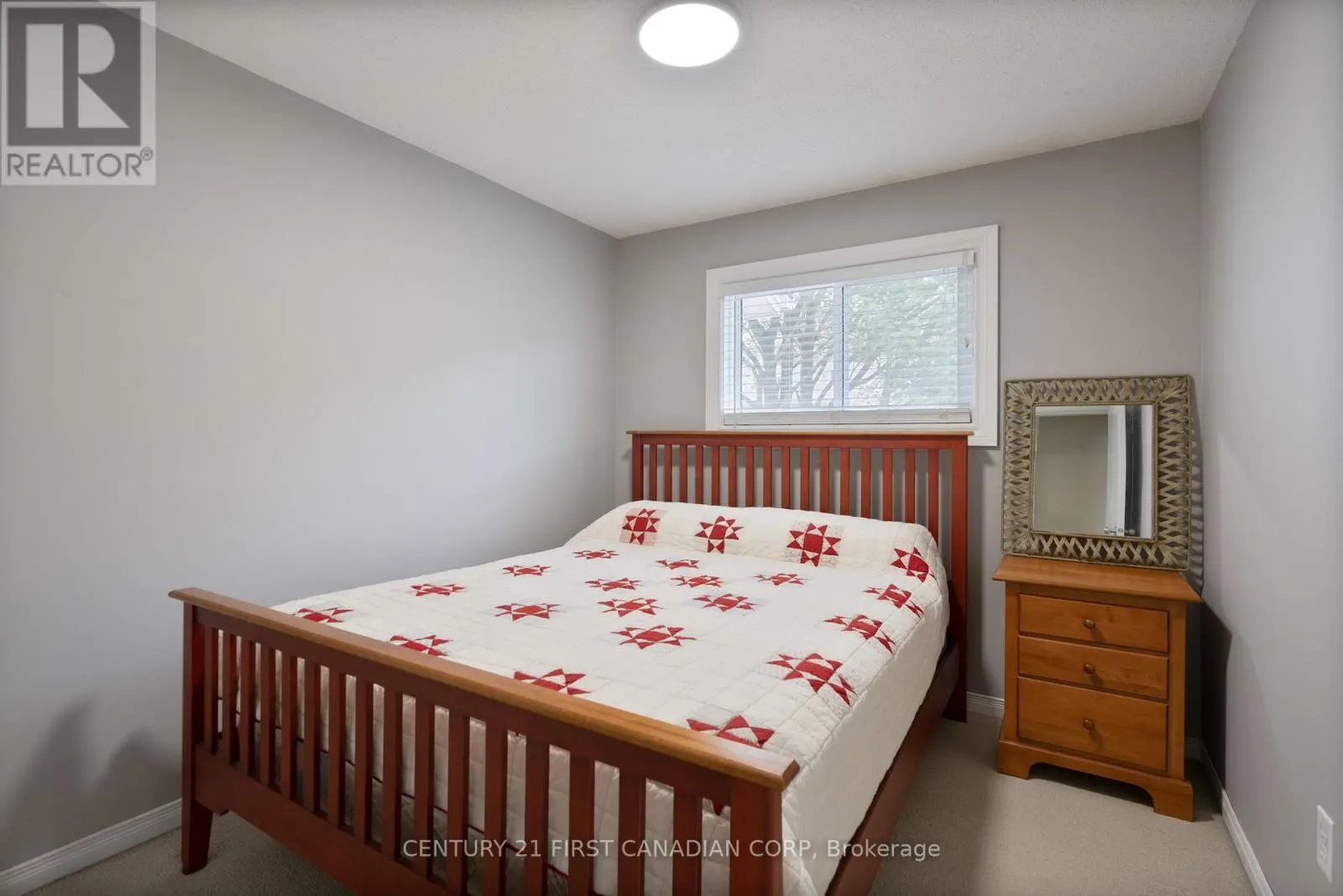 21 - 320 WESTMINSTER AVENUE, #21