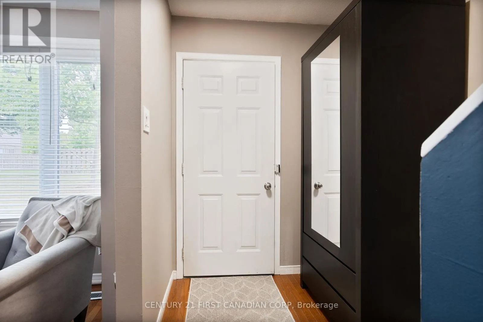 21 - 320 WESTMINSTER AVENUE, #21