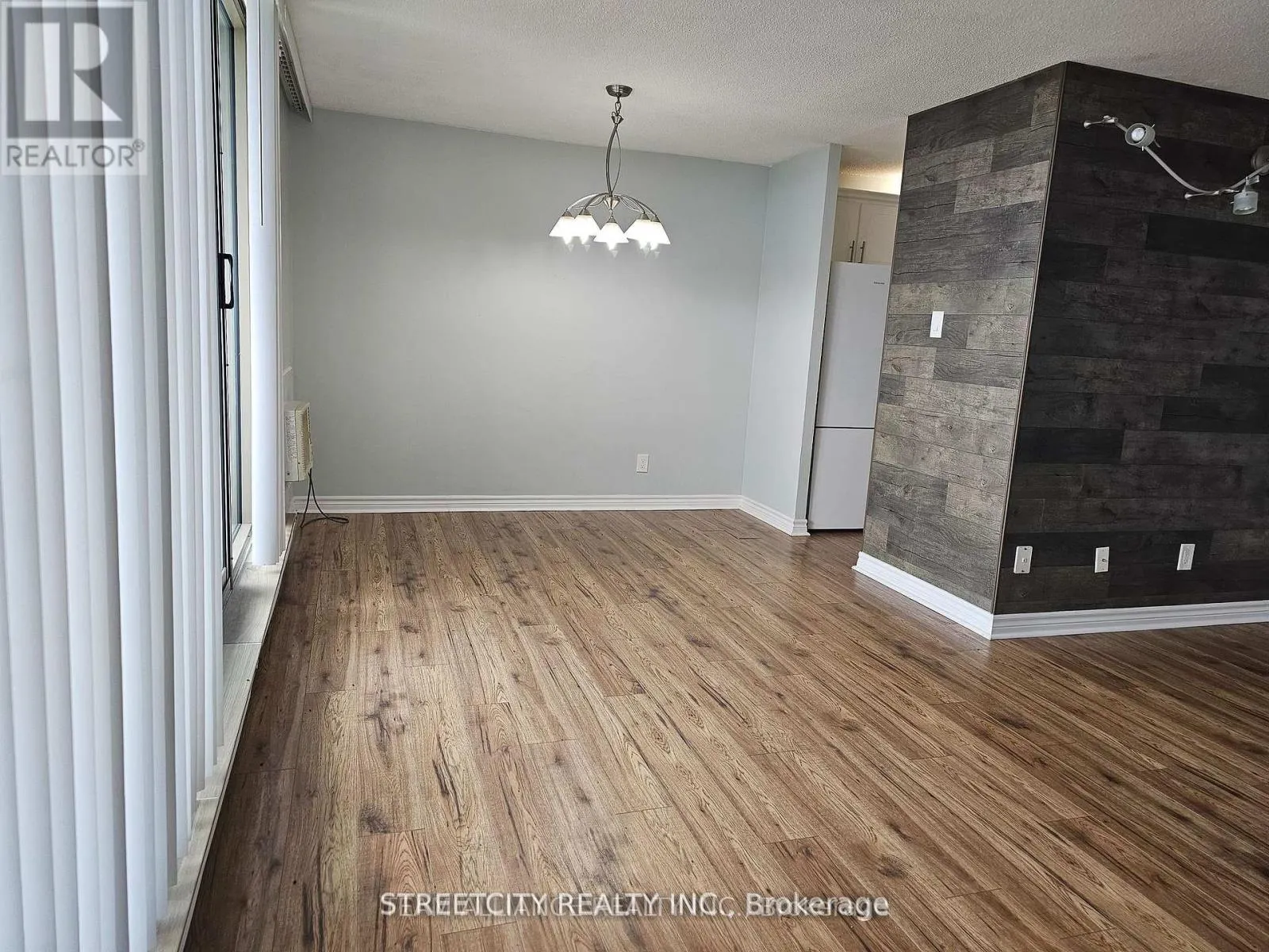 712 - 1103 JALNA BOULEVARD, #712