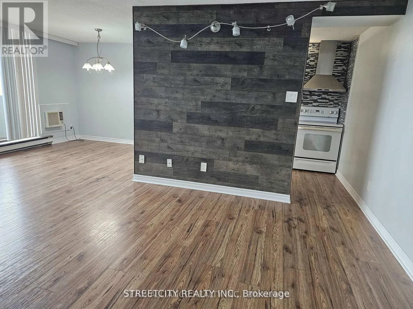 712 - 1103 JALNA BOULEVARD, #712