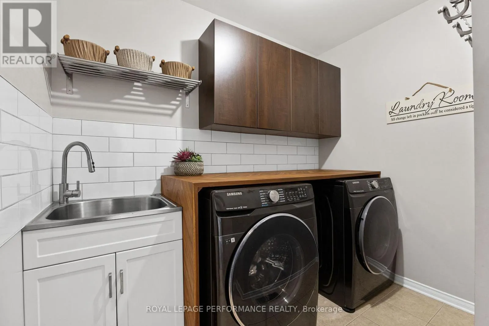 323 CENTERRA COURT
