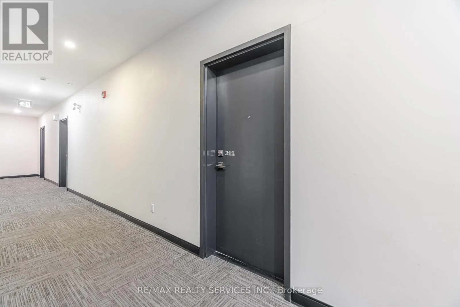 311 - 690 KING STREET W