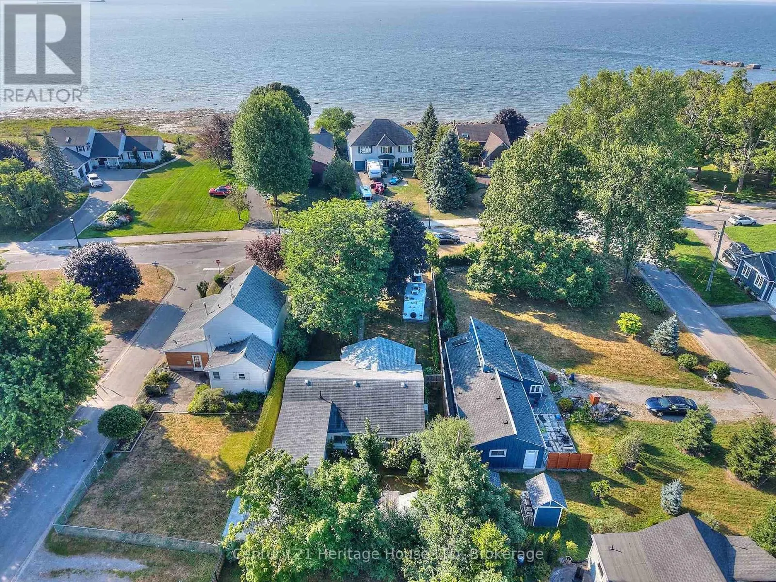 662 LAKESHORE ROAD W