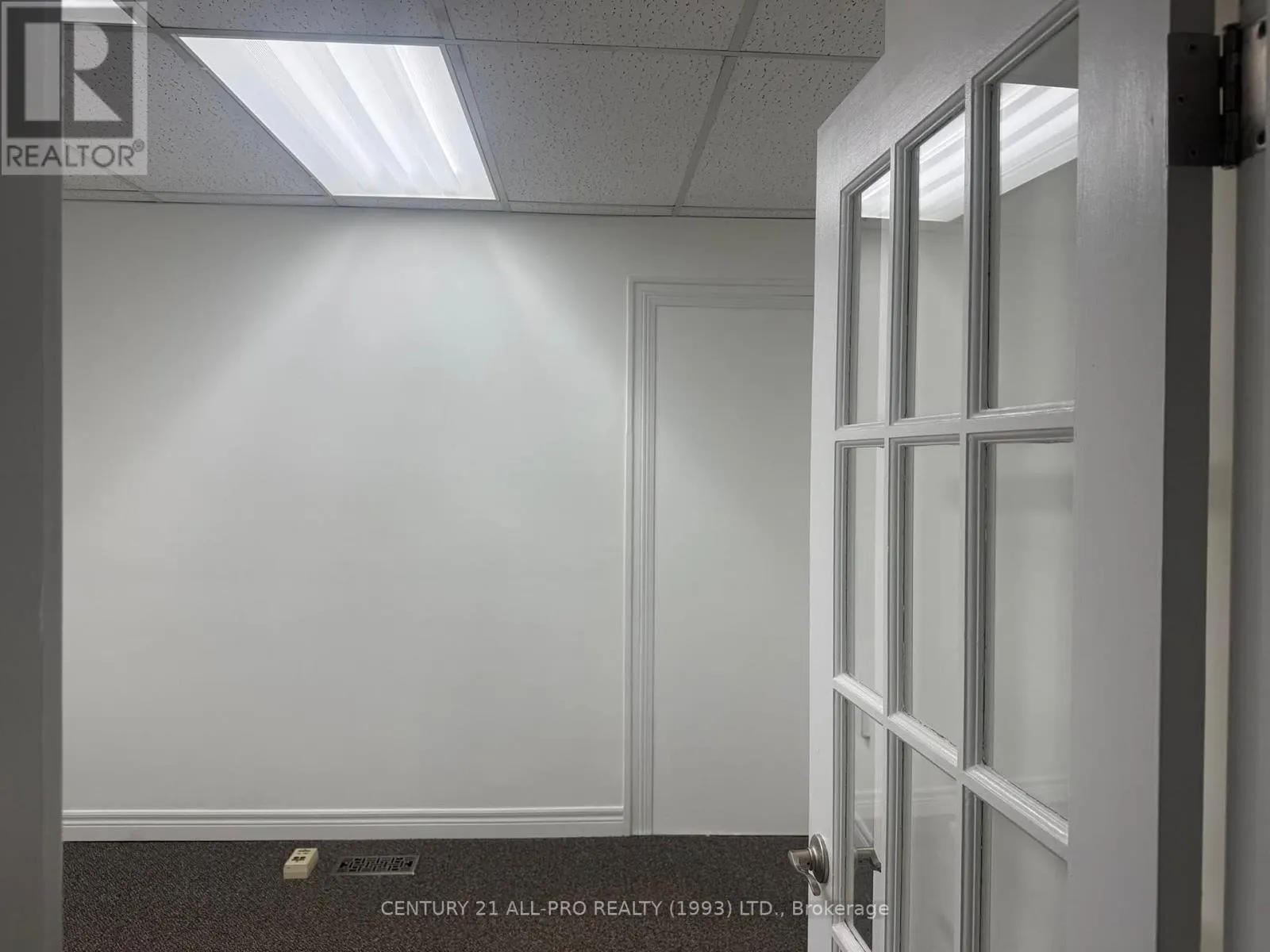 17 KING STREET E