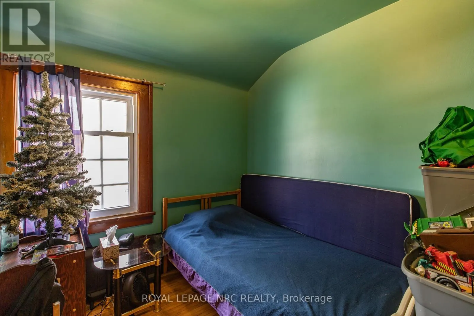 109 CROSS STREET E
