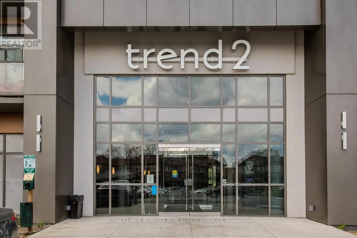 705 - 460 DUNDAS STREET E