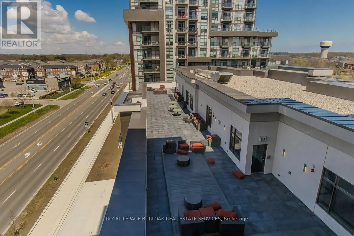 705 - 460 DUNDAS STREET E