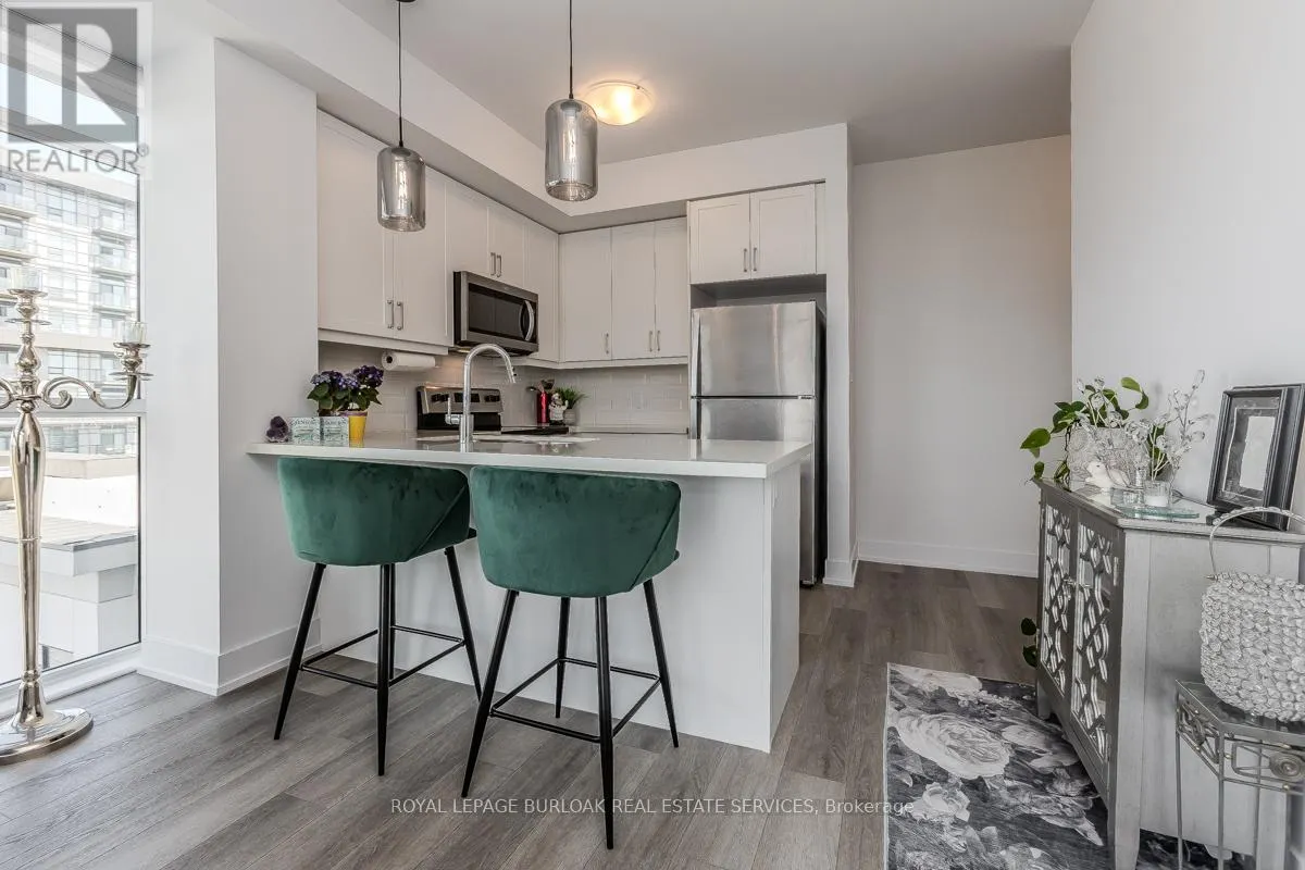 705 - 460 DUNDAS STREET E