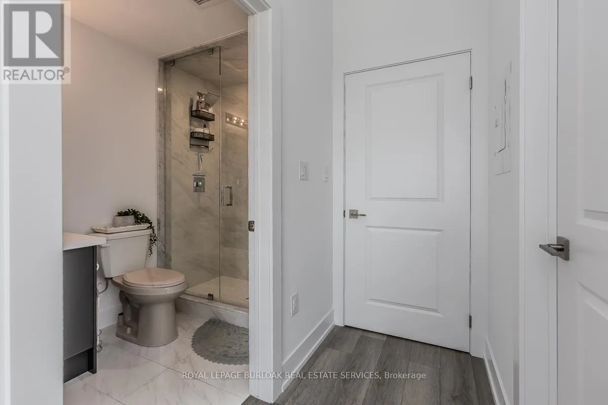 705 - 460 DUNDAS STREET E