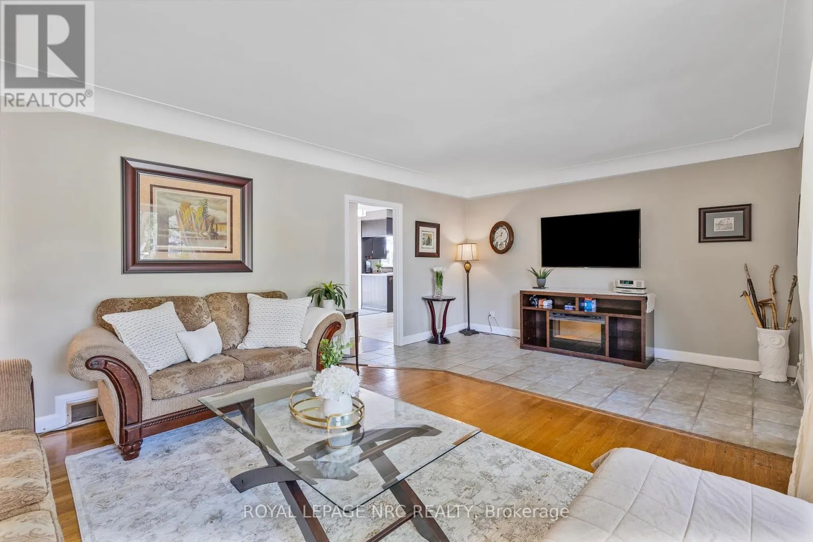 32 WHITTAKER AVENUE