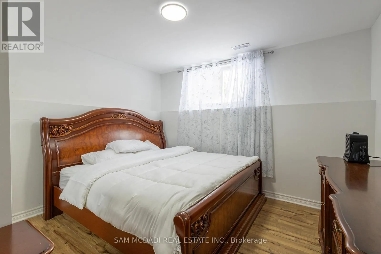 855 JERSEYVILLE ROAD W
