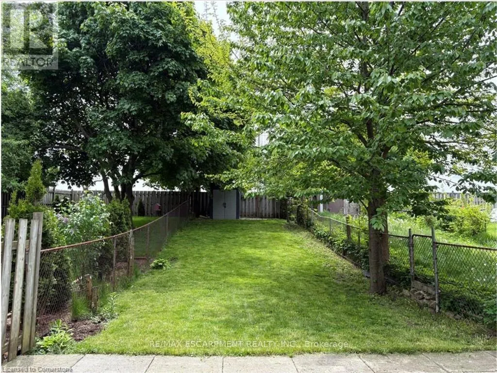 68 GLEDHILL CRESCENT