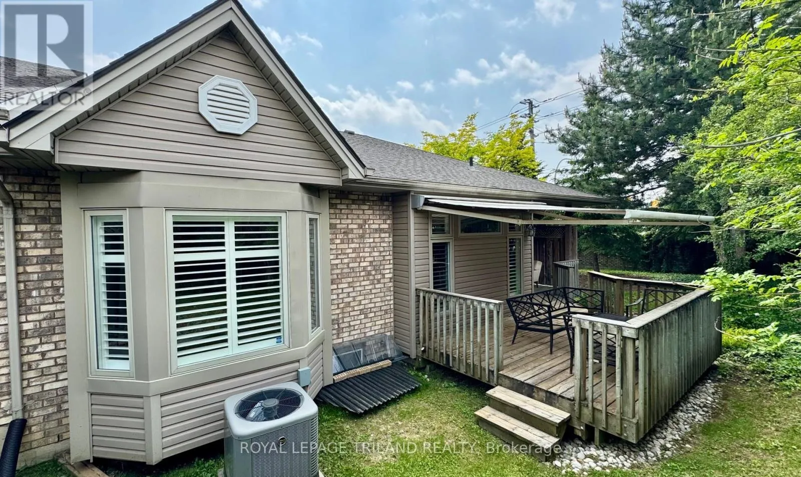 28 - 1574 RICHMOND STREET, #28