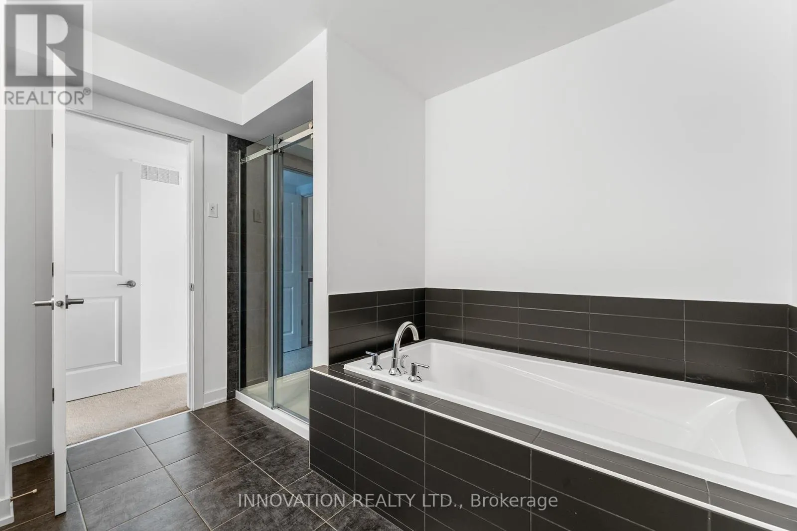 226 FINSBURY AVENUE