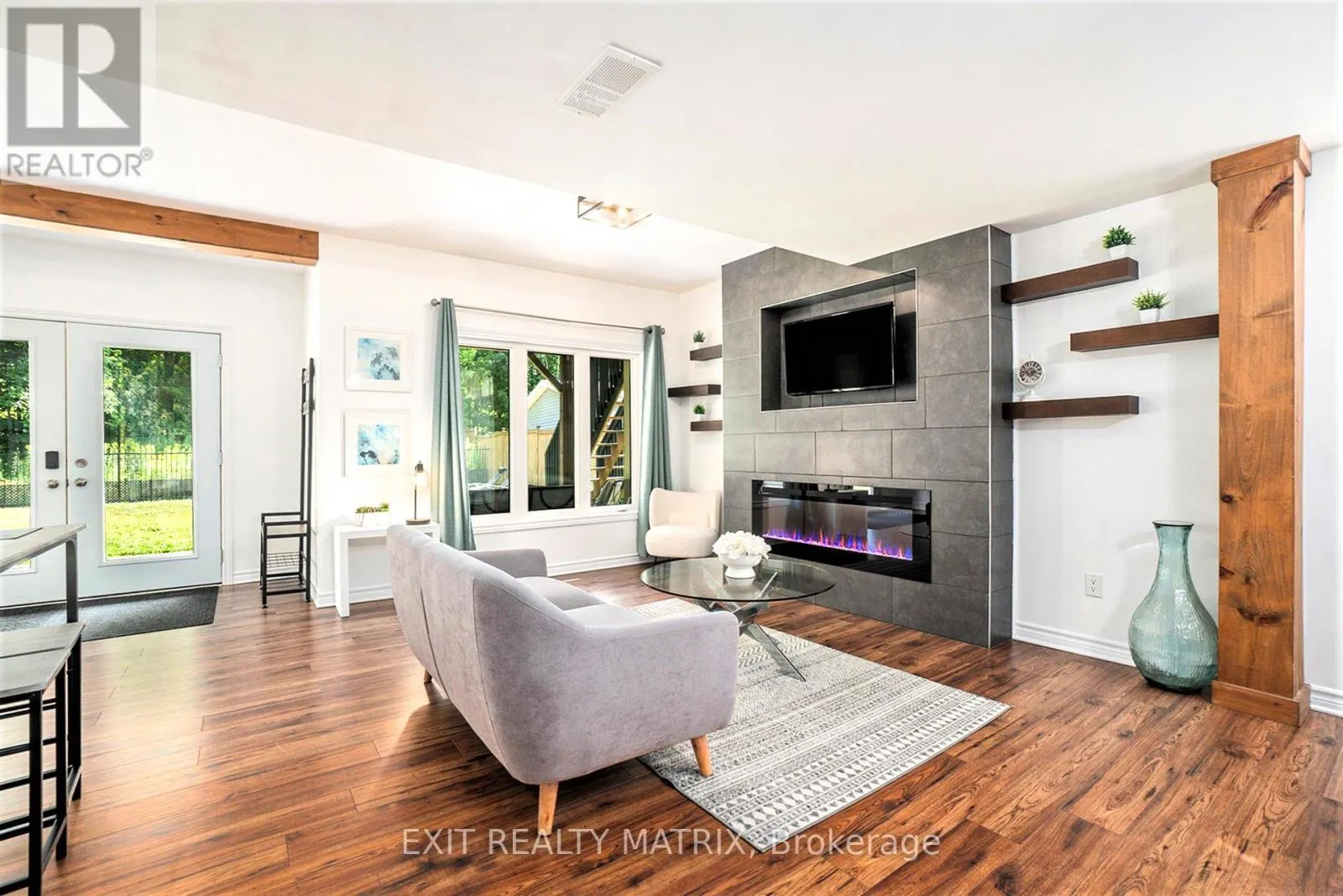 89 SOUTH INDIAN DRIVE