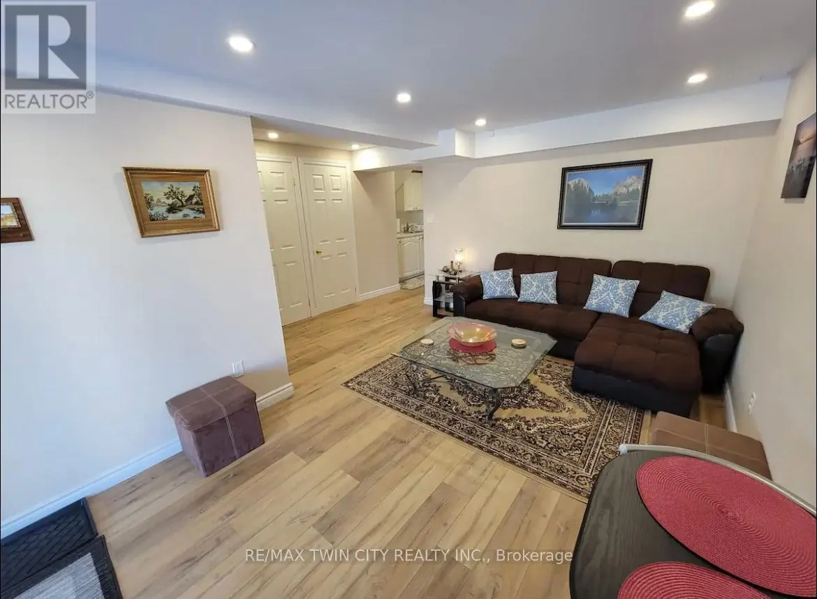 28 GOLDEN  TERRACE COURT