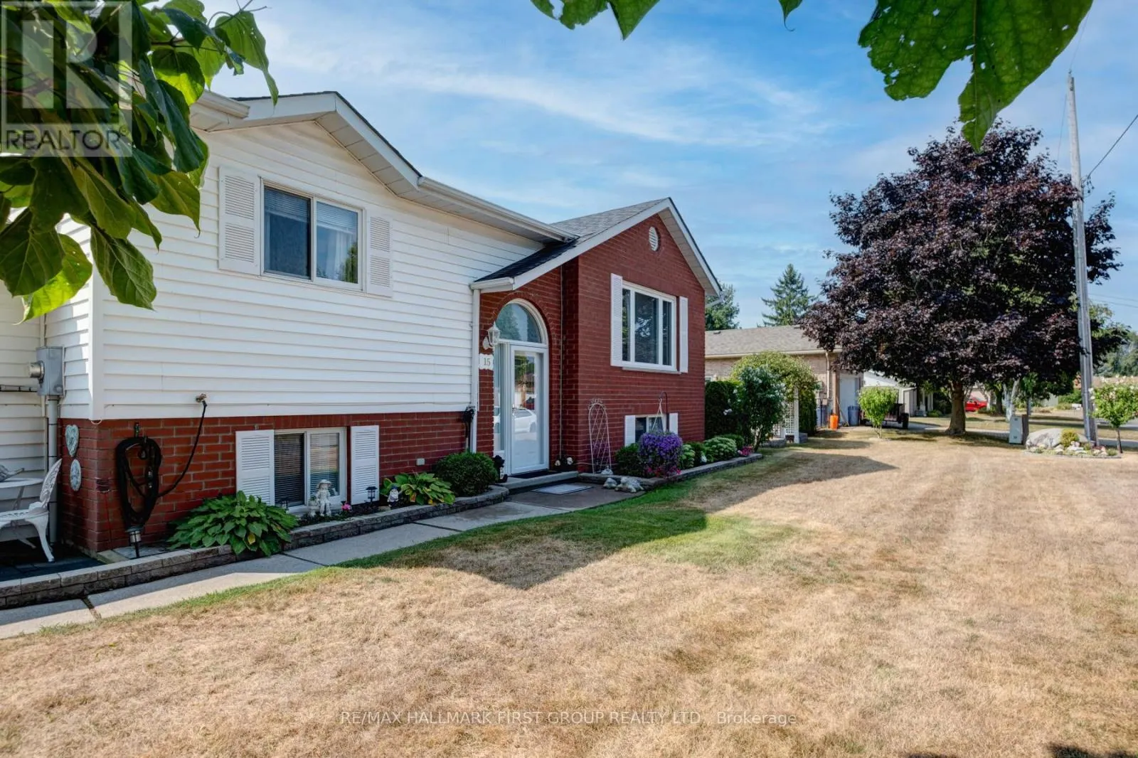 15 CATHERINE CRESCENT