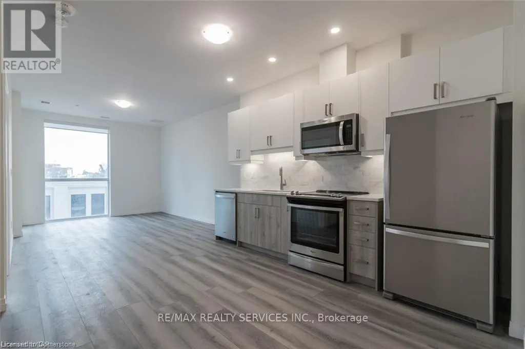 405 - 60 CHARLES STREET