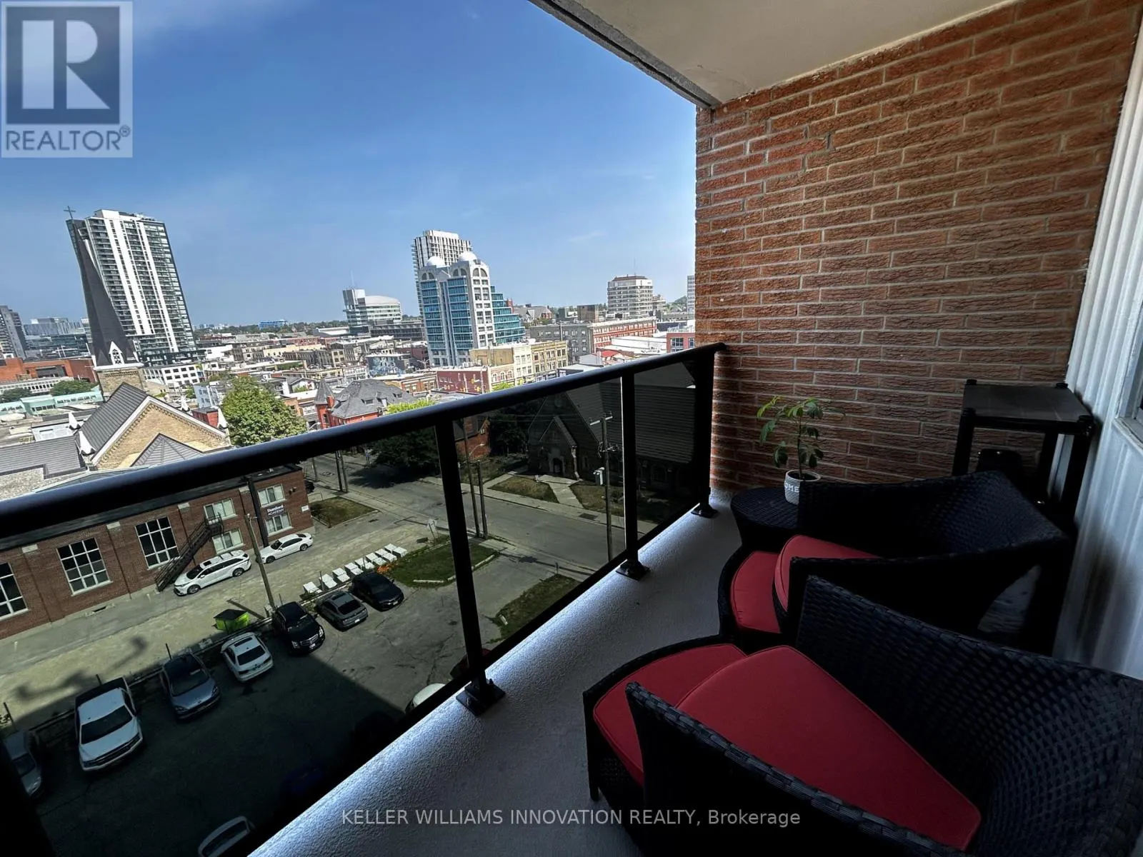 704 - 64 BENTON STREET