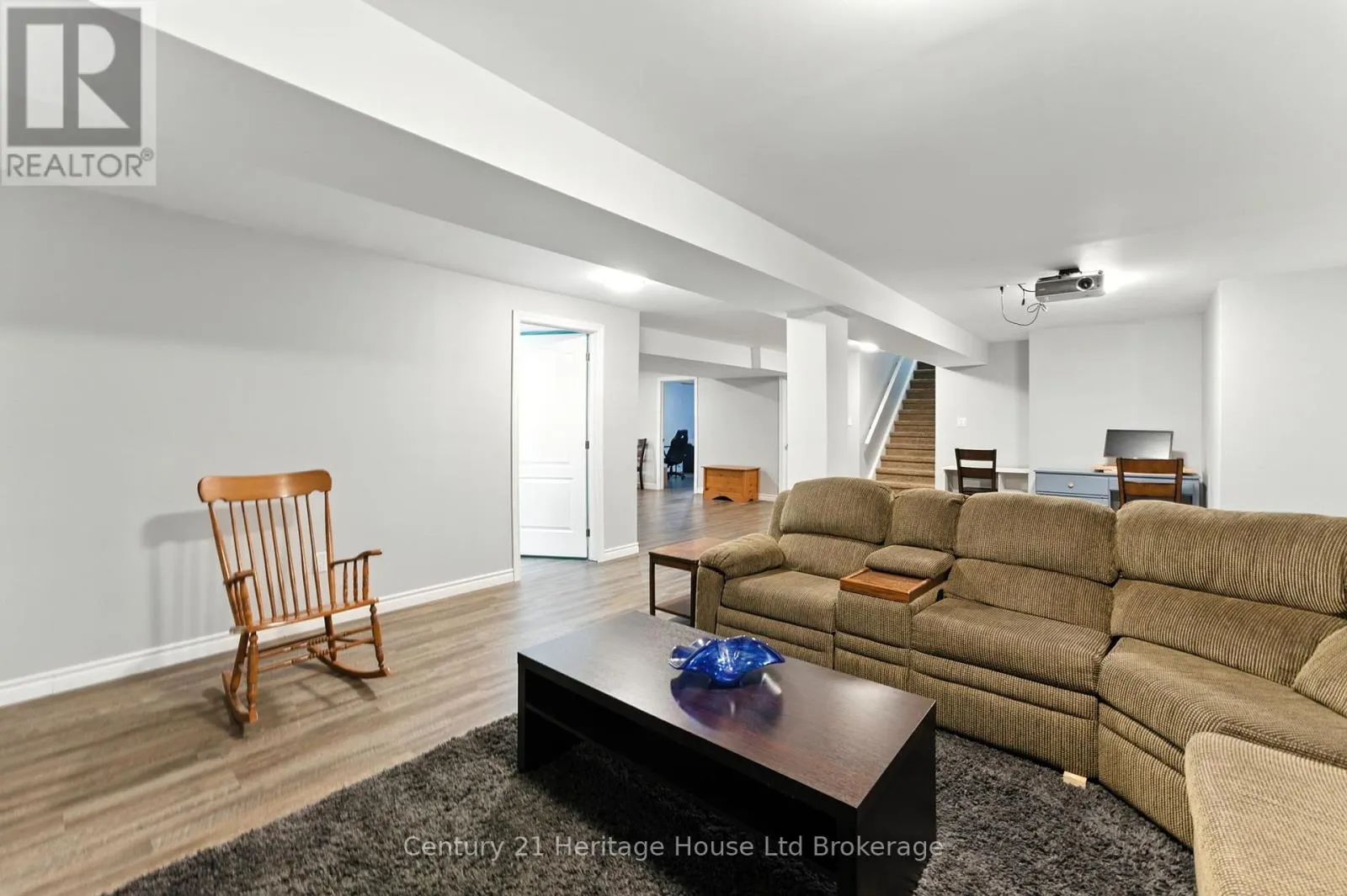 107 APPLEWOOD STREET