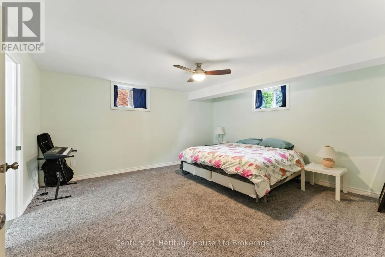 107 APPLEWOOD STREET