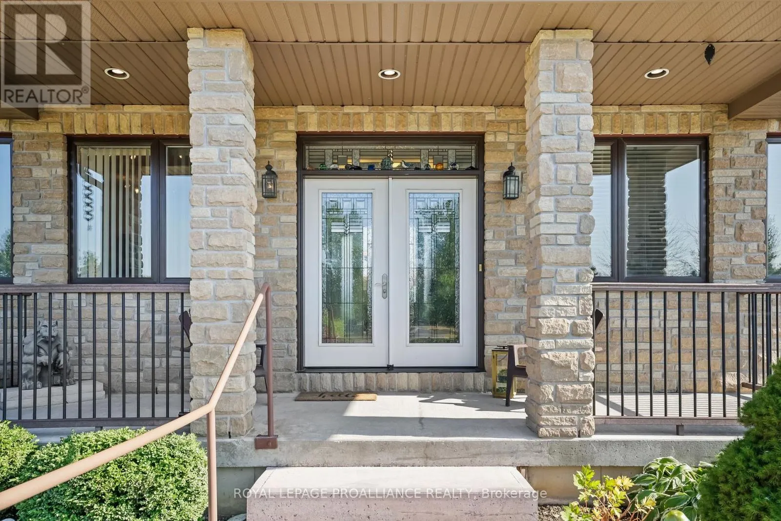 263 LAKESHORE ROAD
