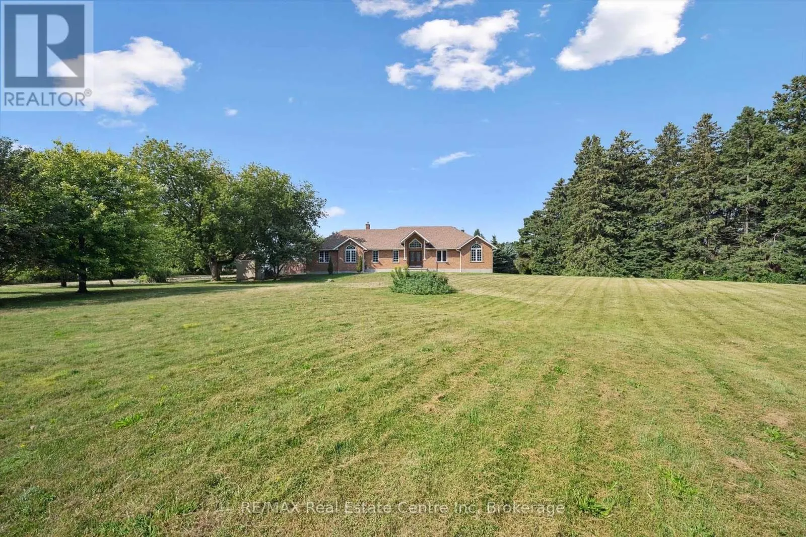 5044 WHITELAW ROAD