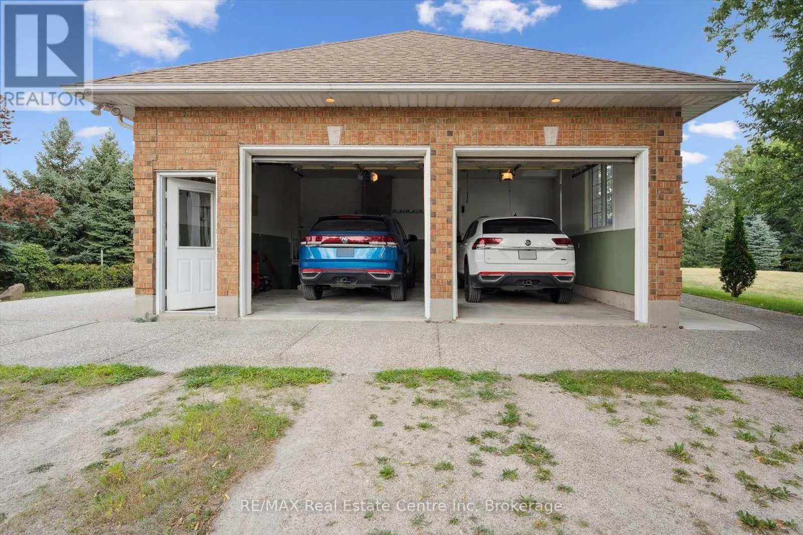 5044 WHITELAW ROAD