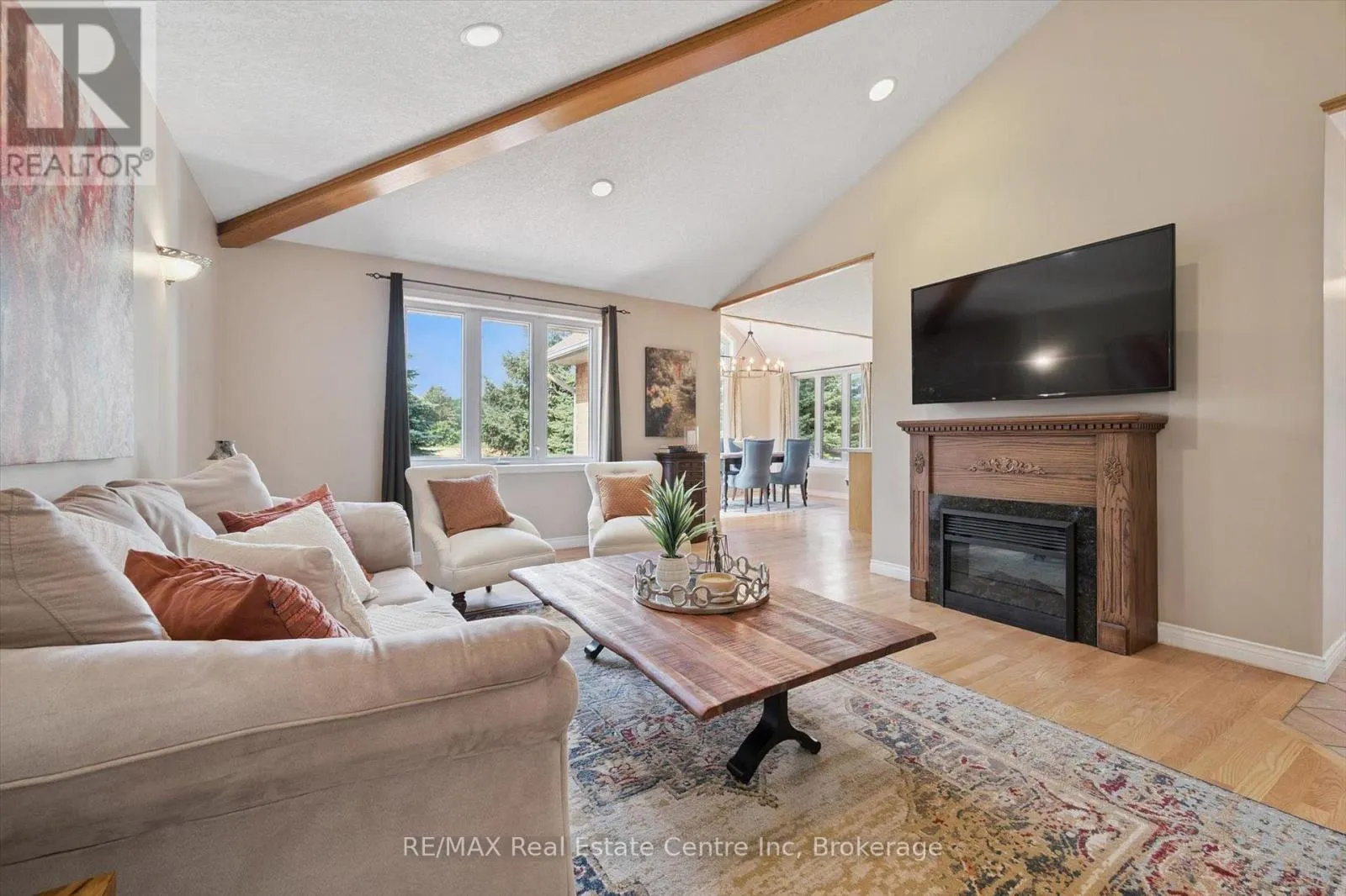 5044 WHITELAW ROAD