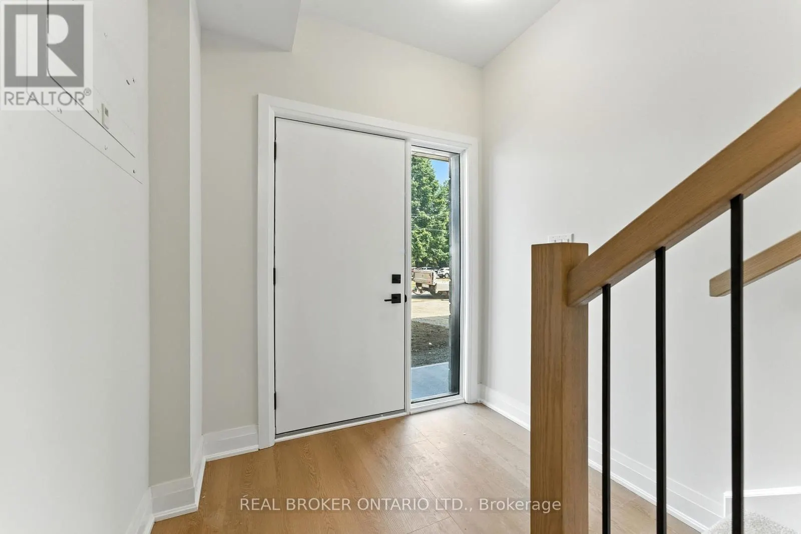 UNIT 3 - 161 FIFTH AVENUE