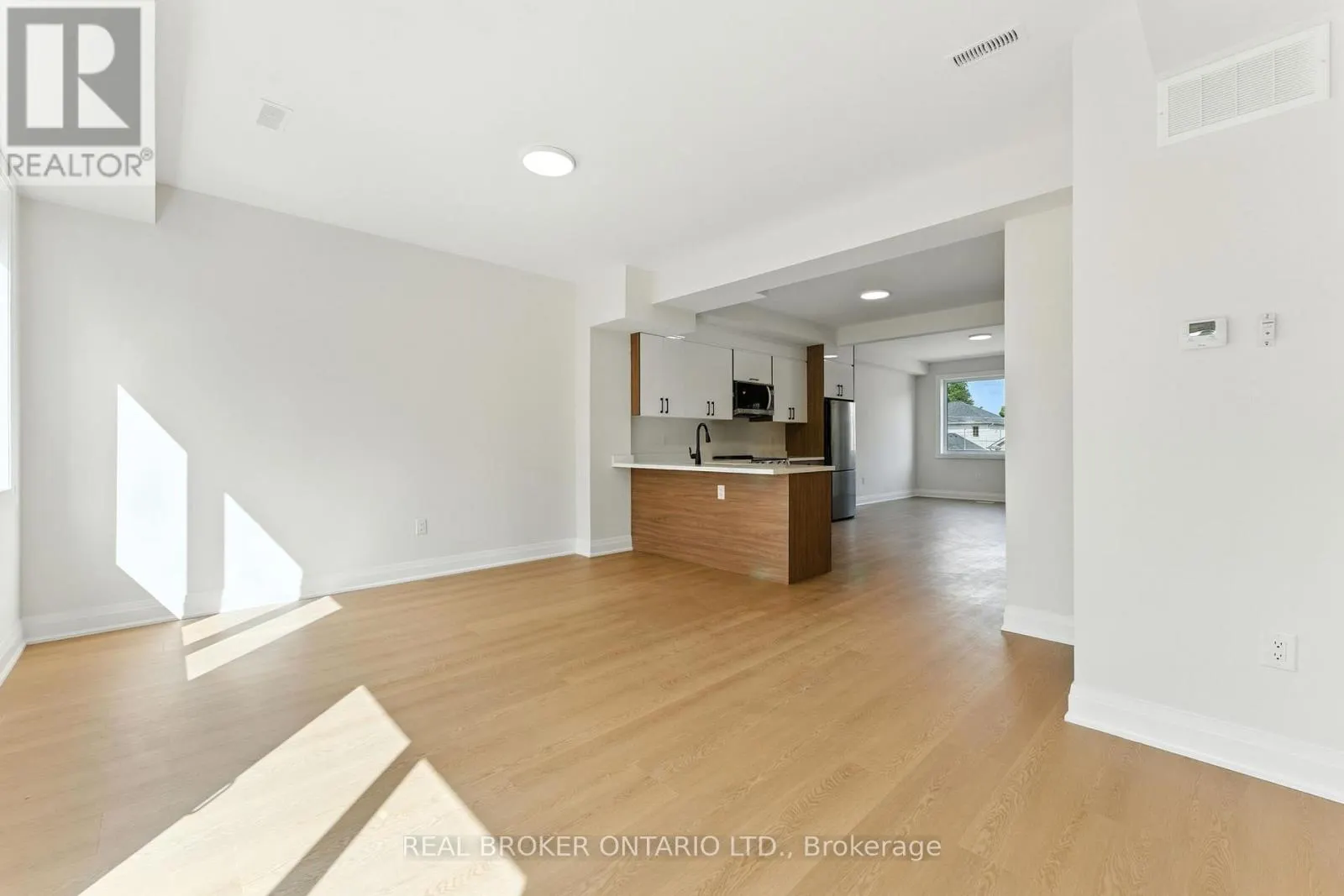 UNIT 3 - 161 FIFTH AVENUE