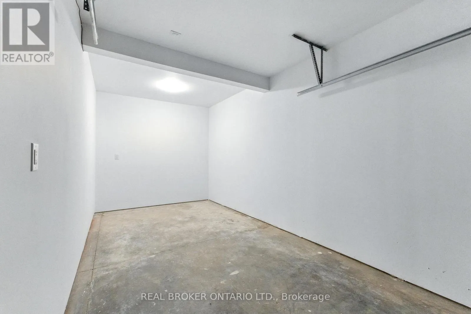 UNIT 3 - 161 FIFTH AVENUE