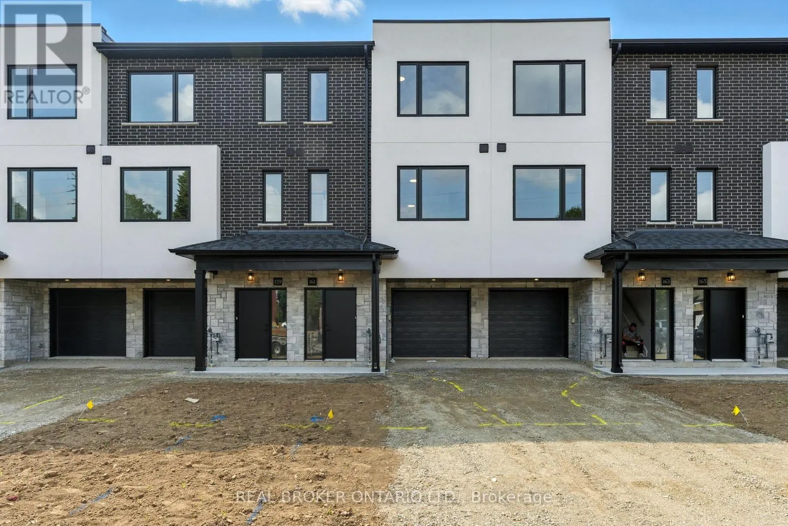 UNIT 3 - 161 FIFTH AVENUE