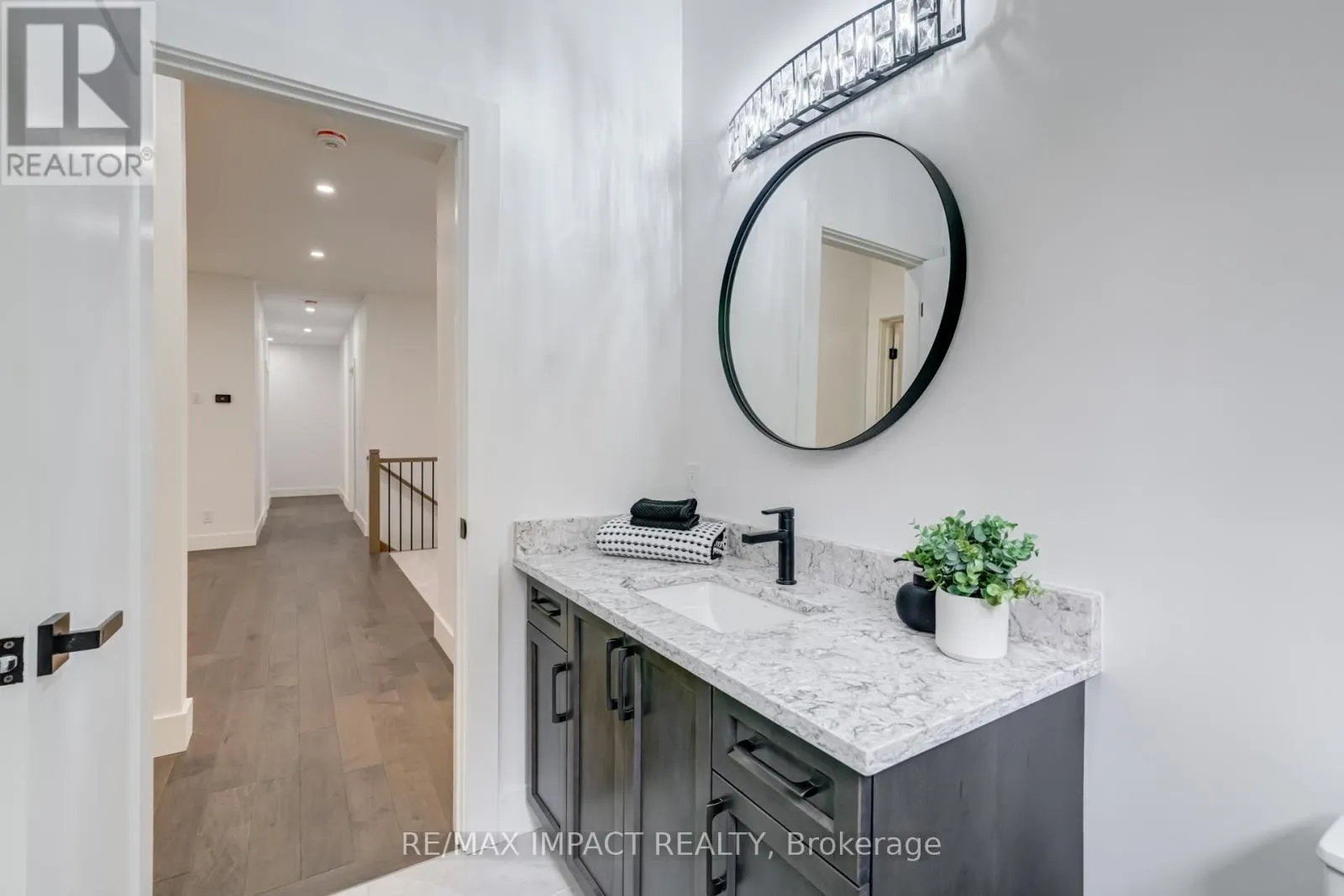 11 MAPLEWOOD COURT