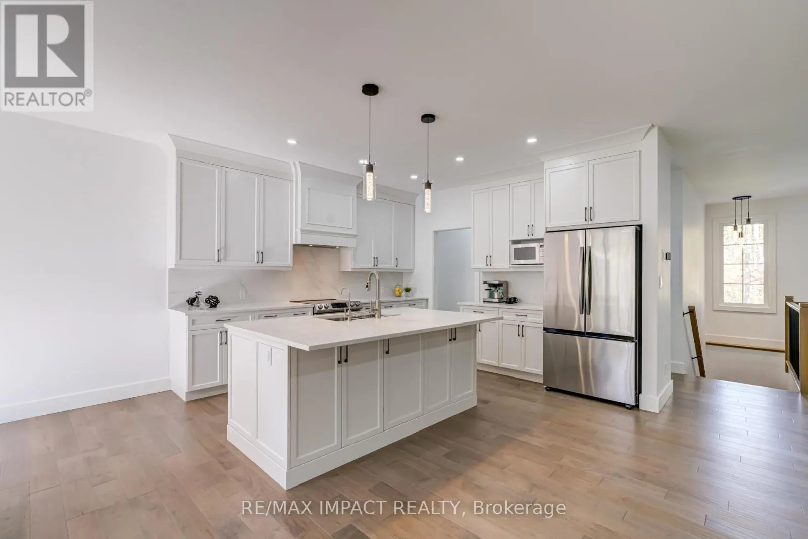 11 MAPLEWOOD COURT