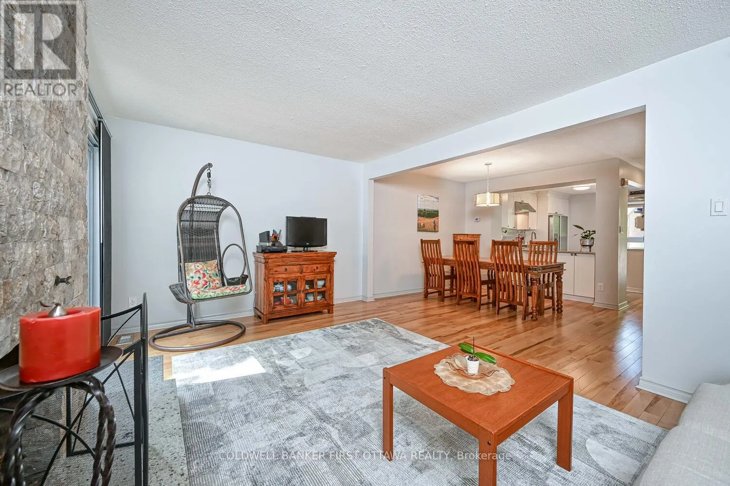 154 MCCLINTOCK WAY