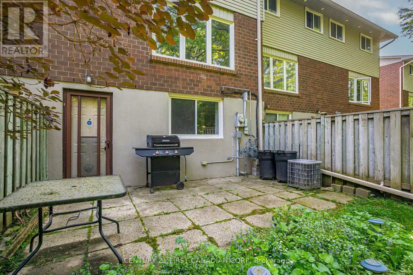 13 - 591 GRIFFITH STREET, #13