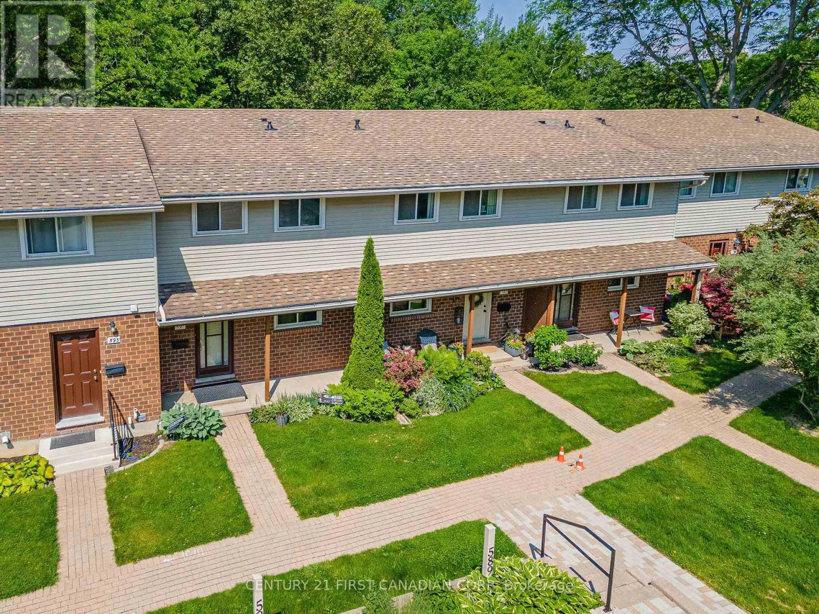 13 - 591 GRIFFITH STREET, #13