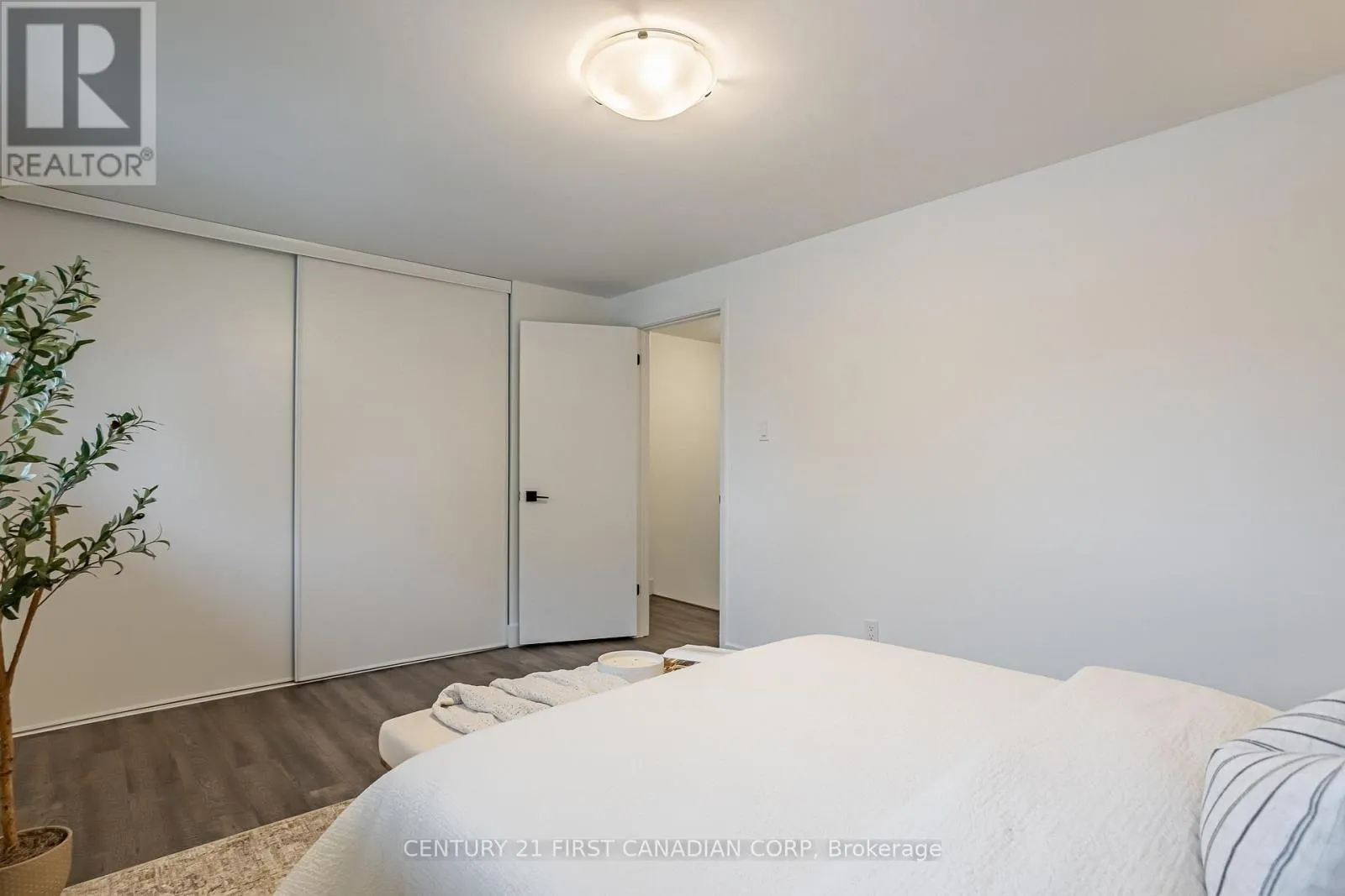13 - 591 GRIFFITH STREET, #13