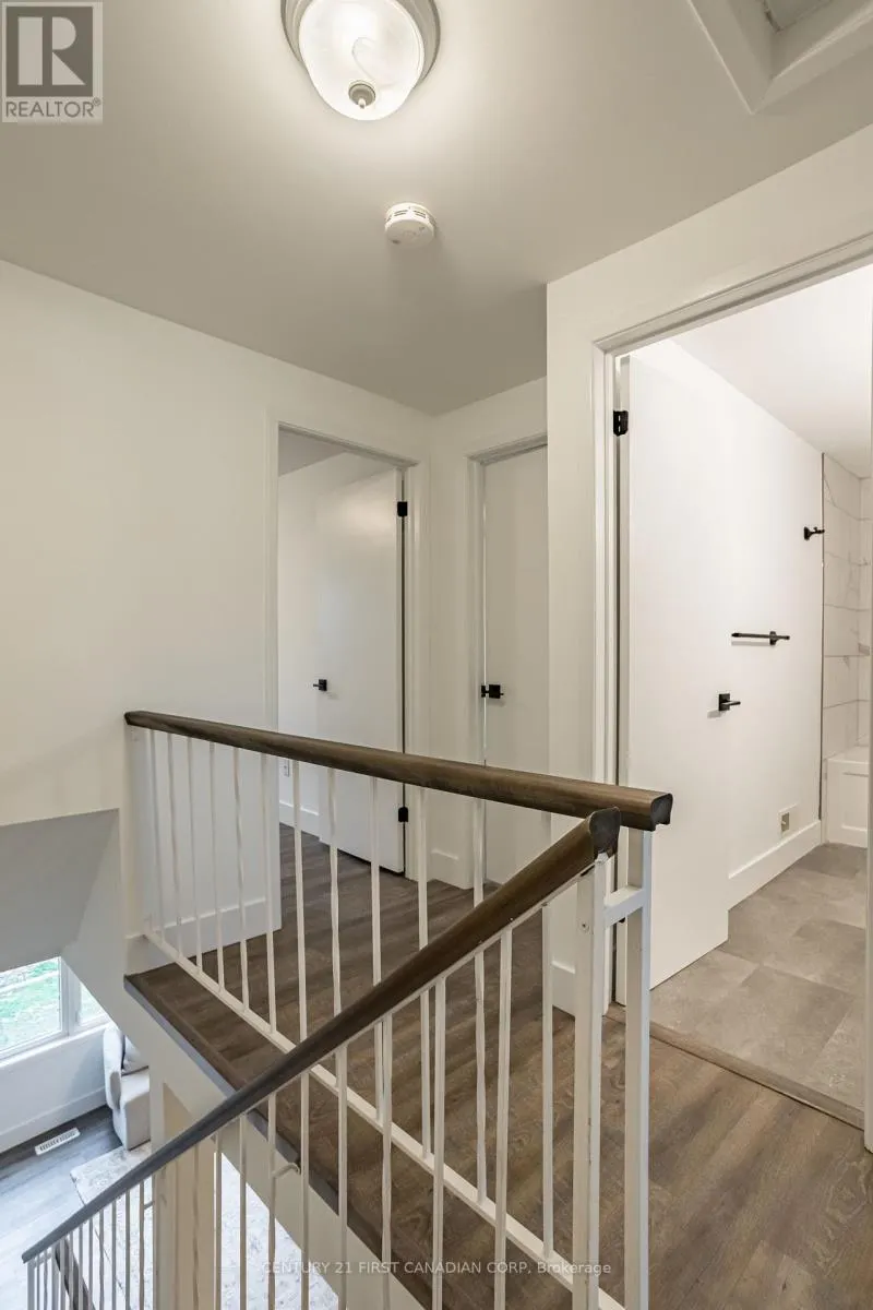 13 - 591 GRIFFITH STREET, #13