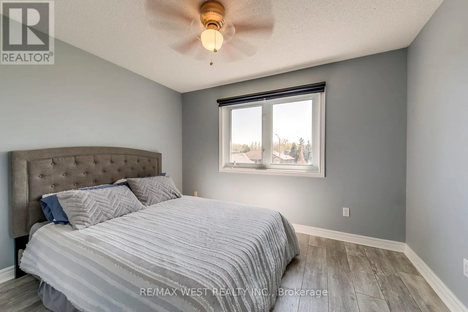 8077 MOUNT CARMEL BOULEVARD
