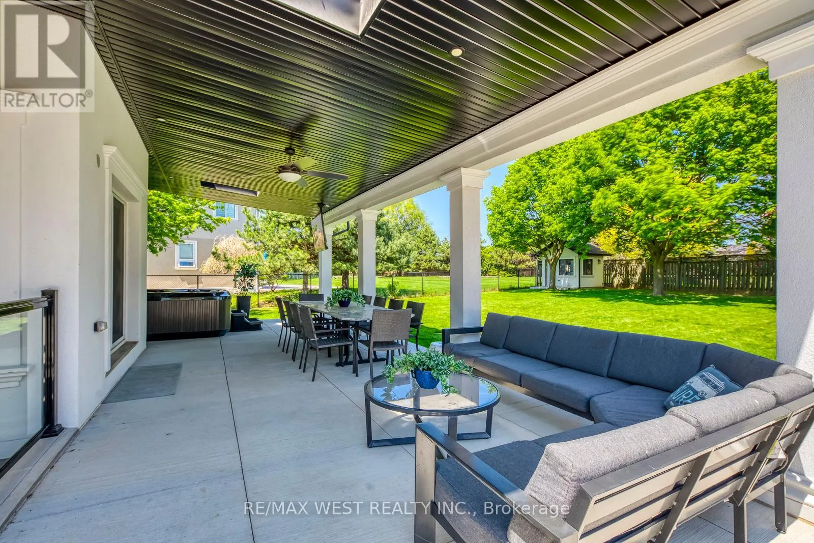 8077 MOUNT CARMEL BOULEVARD