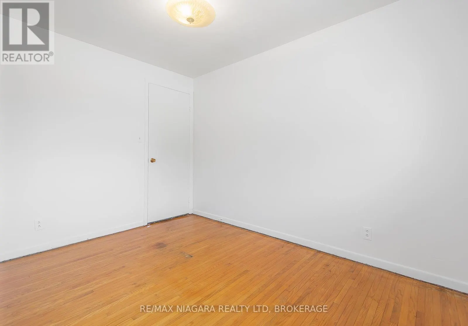 800 FERNDALE AVENUE