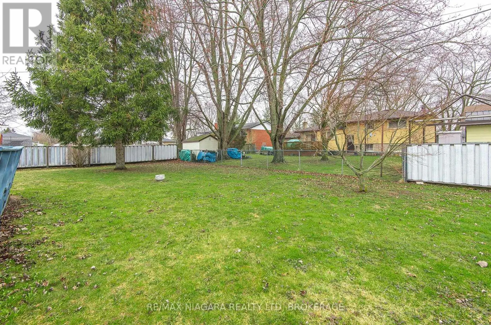 800 FERNDALE AVENUE
