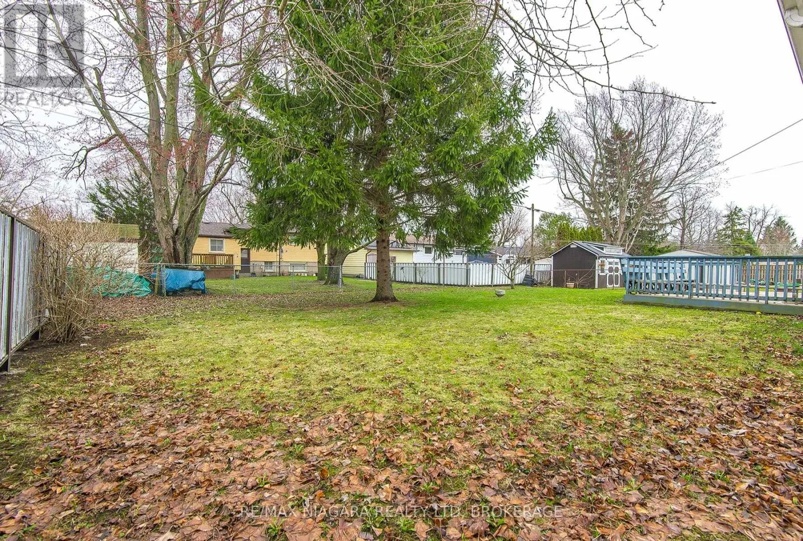 800 FERNDALE AVENUE