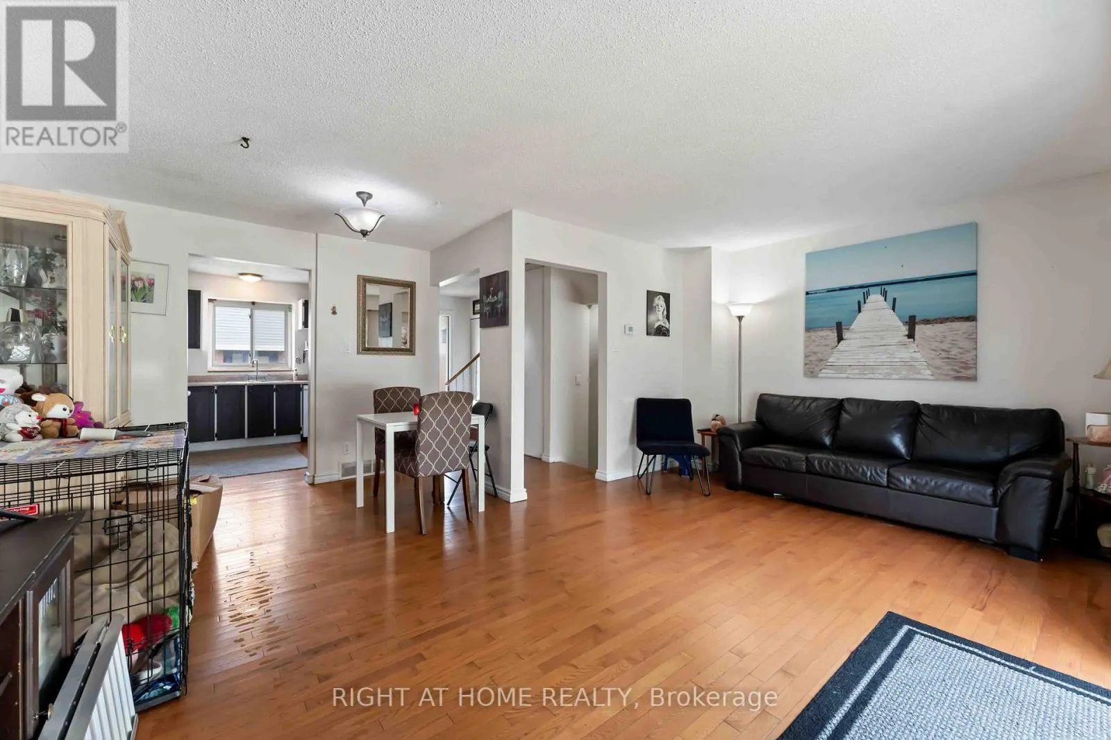 21 - 5 HADLEY CIRCLE