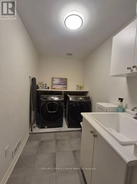 71 RIVERWALK DRIVE N